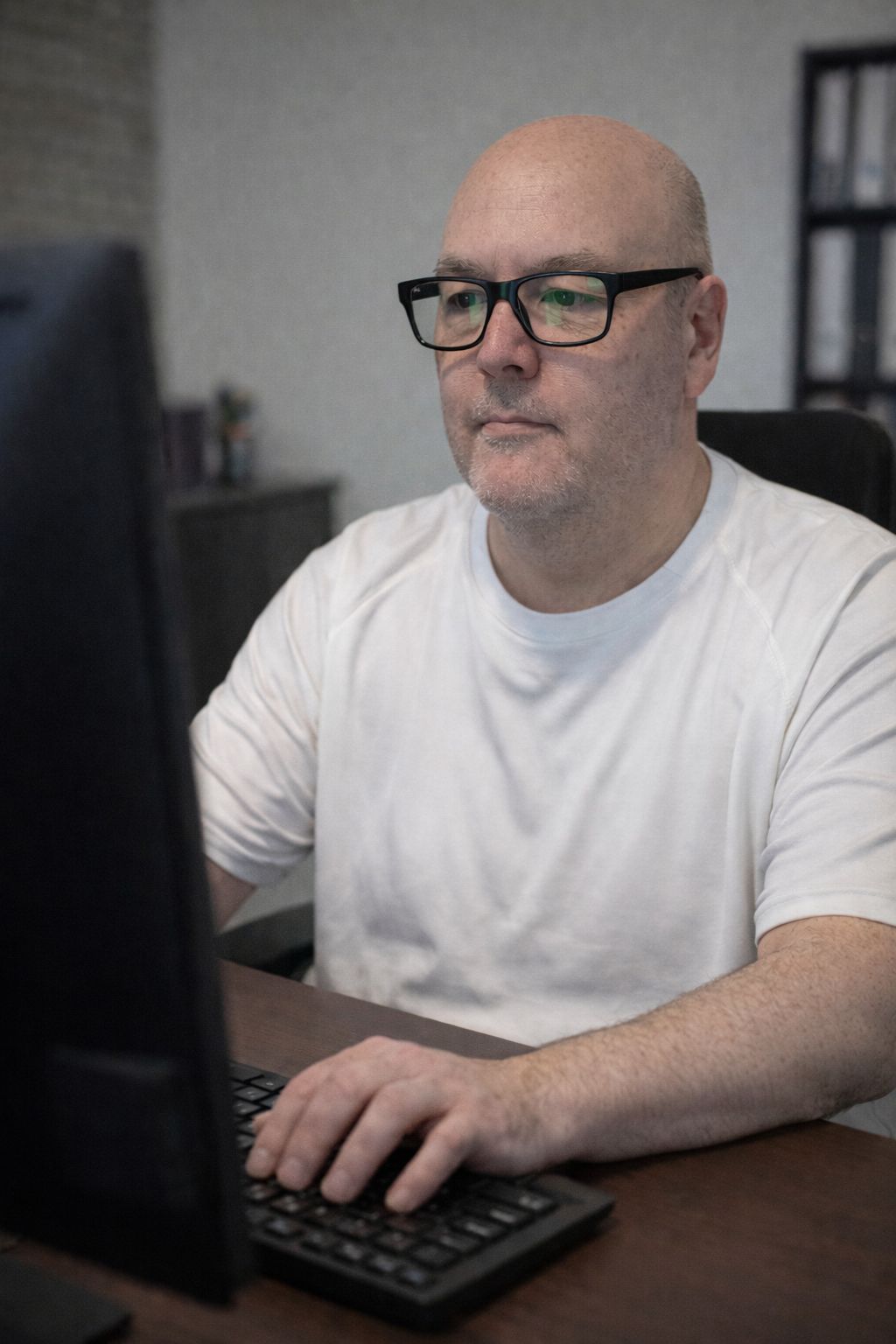 Keith from WebDiv working on a website for a local business